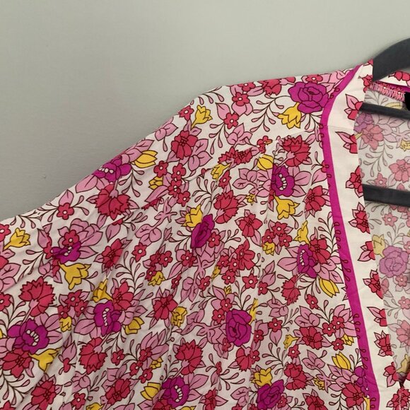 NEW Suzanne Betro pink floral v-neck mixed print lightweight pullover shirt top - Picture 2 of 10